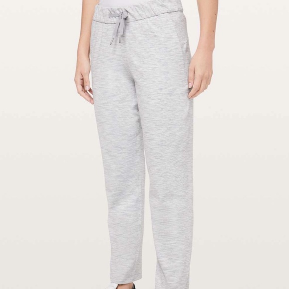 lululemon athletica Pants - Lululemon On The Fly Pant *27"